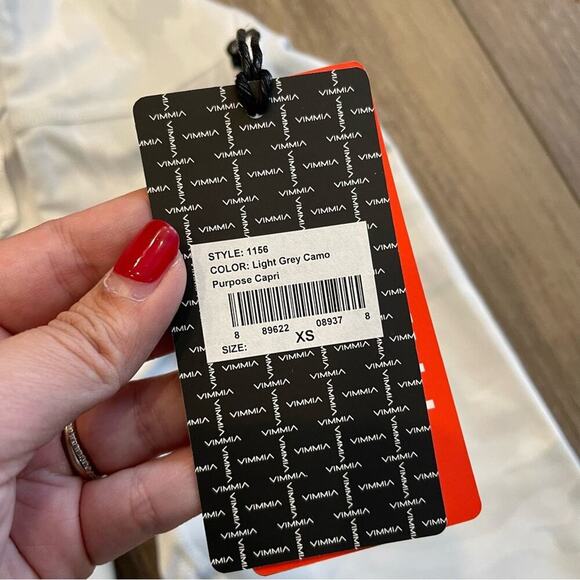 Vimmia‎ Revolve purpose capri leggings gray camo size XS - Picture 6 of 6